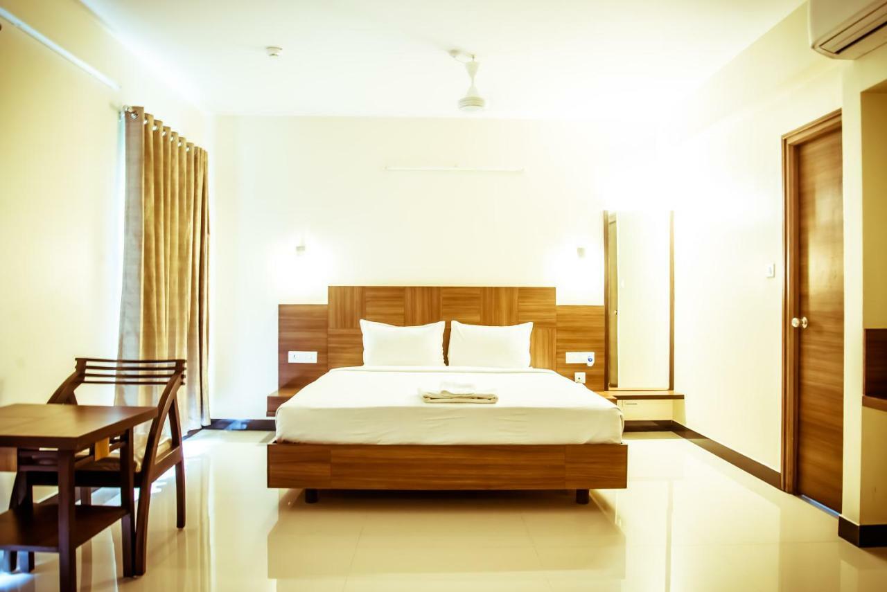 The Pioneer Hotel Visakhapatnam Exterior foto